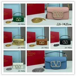 Picture of Valentino Handbags _SKUfw120902431fw